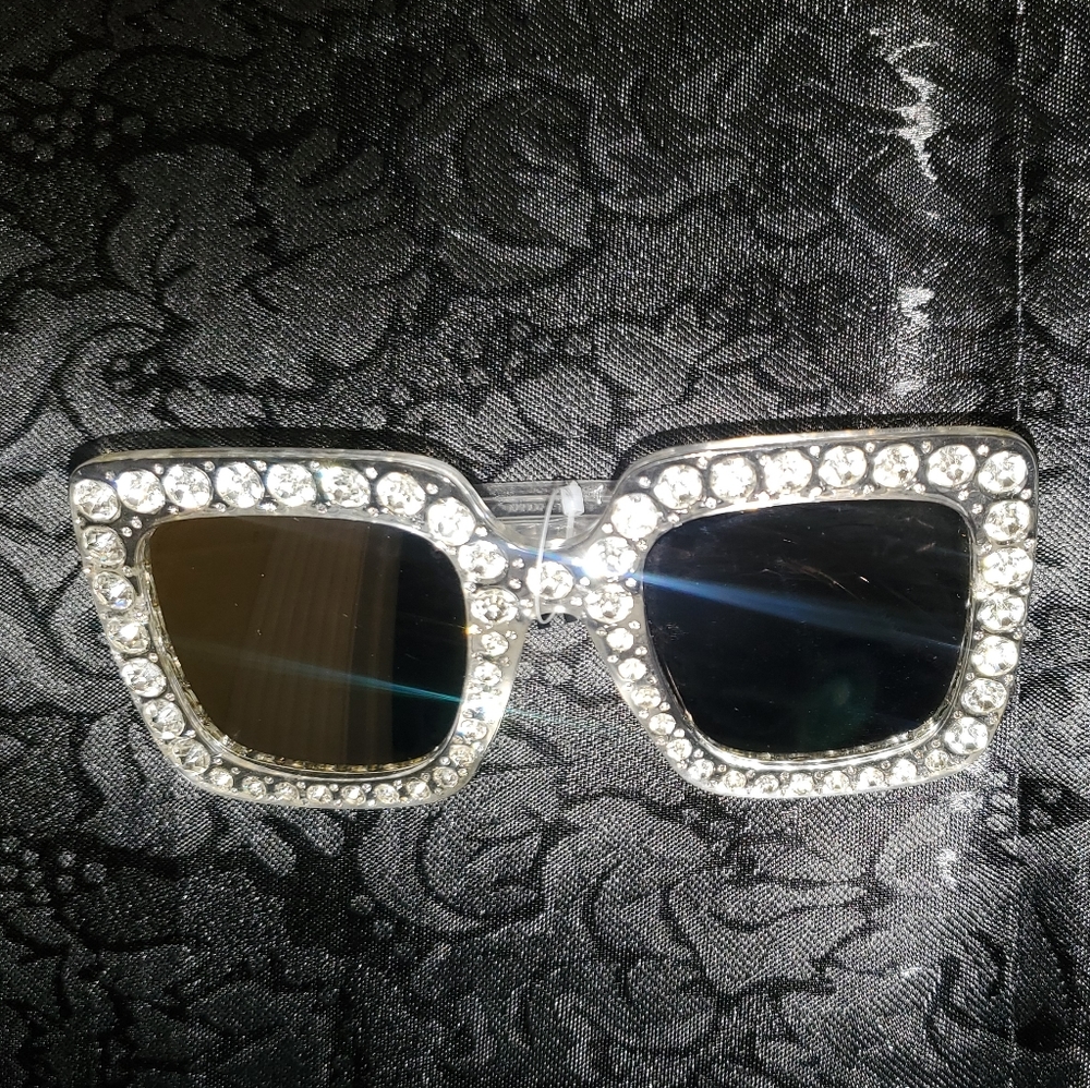Studded Sun Glasses